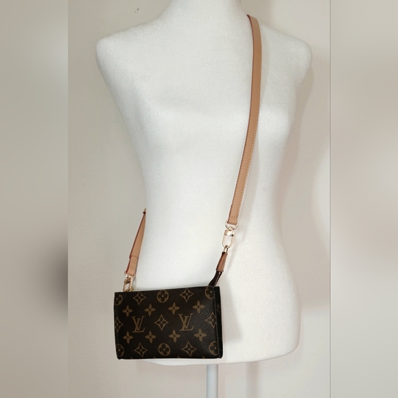 Louis Vuitton Handbags - Authentic Louis Vuitton Monogram Pouch!!!